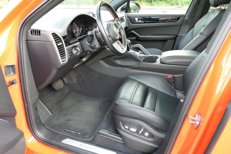 
								Porsche Cayenne  E-Hybrid Coupe full									