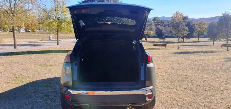 
								Peugeot 3008 full									
