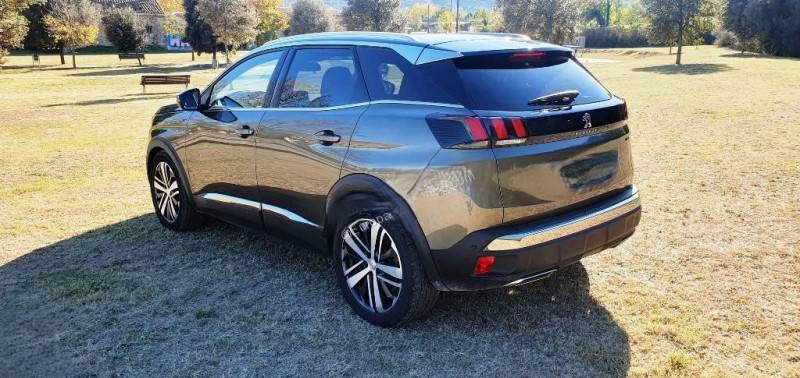 
								Peugeot 3008 full									
