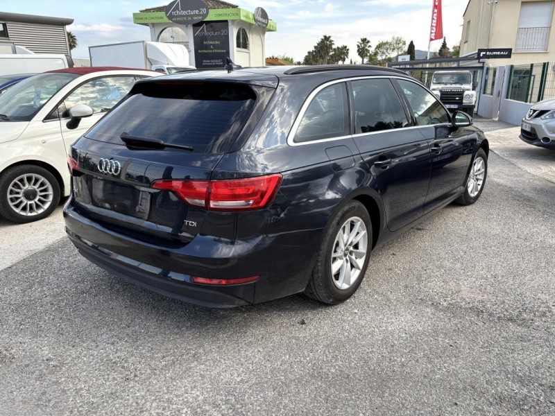 
								Audi break A4 full									