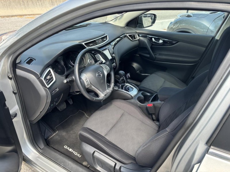 
								Nissan QASHQAI full									