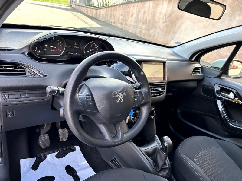 
								PEUGEOT 208 SOCIETE 1.5 BLUEHDI 100 PREMIUM PACK full									