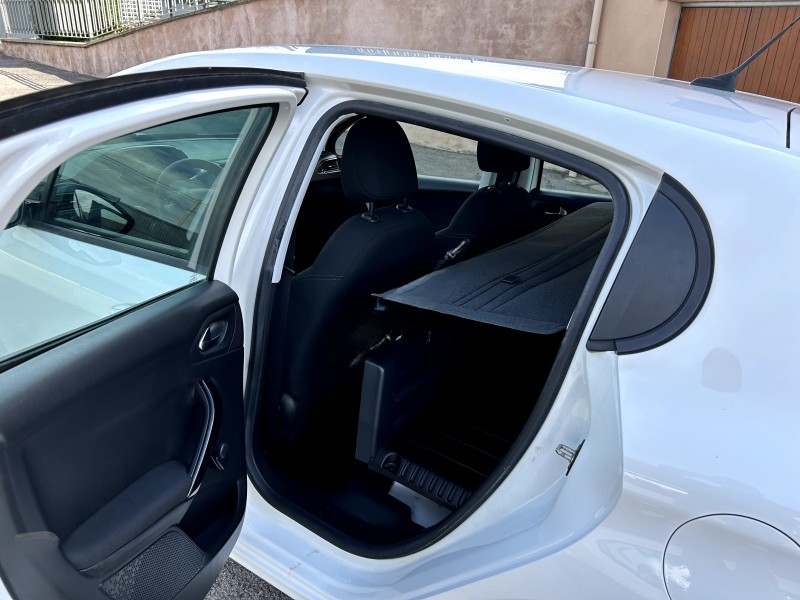 
								PEUGEOT 208 SOCIETE 1.5 BLUEHDI 100 PREMIUM PACK full									