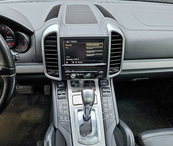 
								Porsche berline Cayenne (II – 92A) full									
