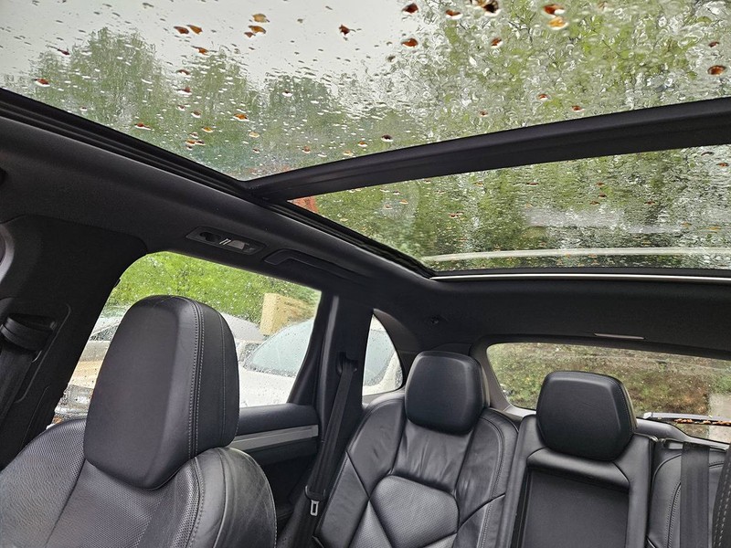 
								Porsche berline Cayenne (II – 92A) full									