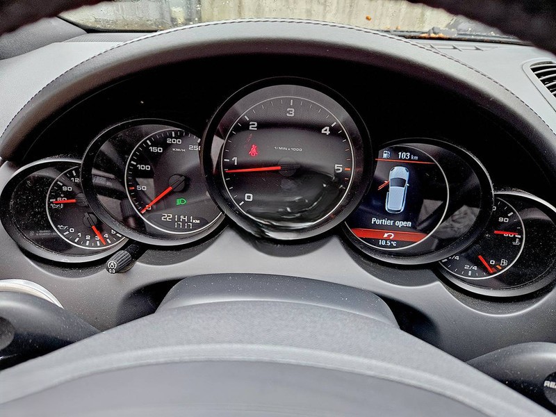 
								Porsche berline Cayenne (II – 92A) full									
