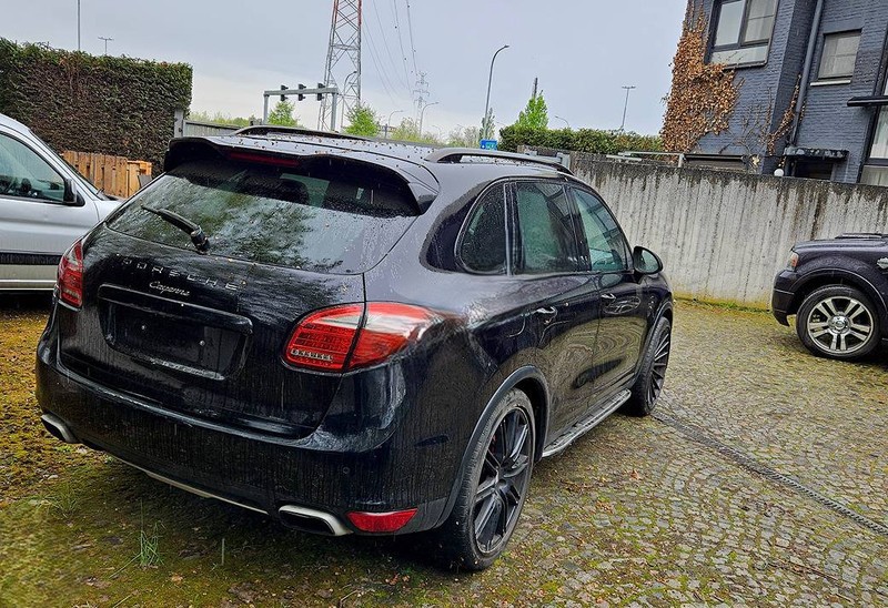 
								Porsche berline Cayenne (II – 92A) full									