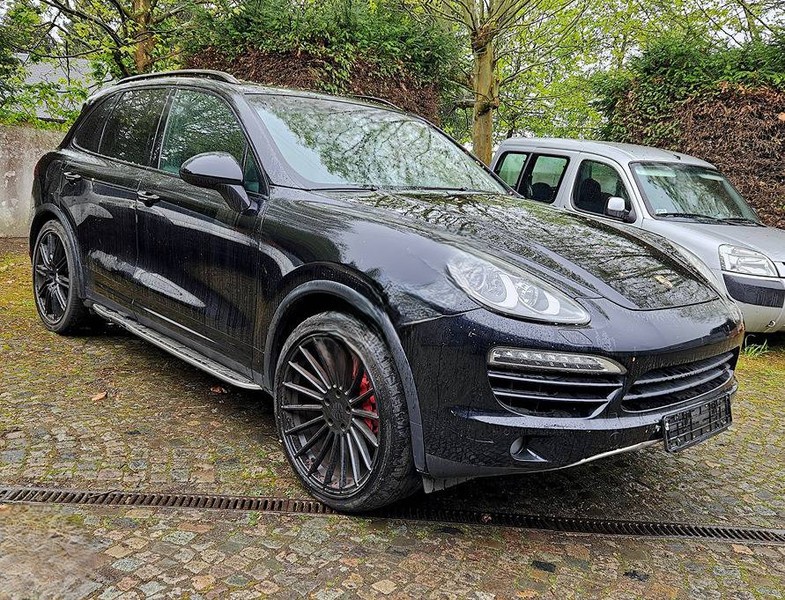 
								Porsche berline Cayenne (II – 92A) full									