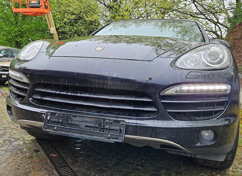 
								Porsche berline Cayenne (II – 92A) full									