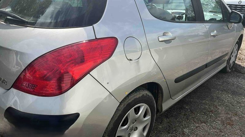 
								Peugeot berline 308 full									