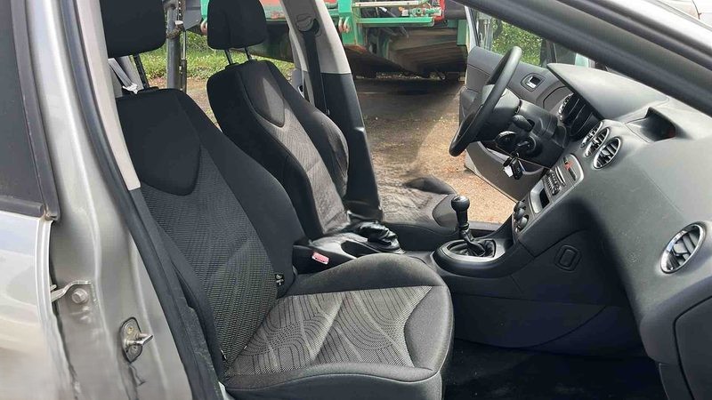 
								Peugeot berline 308 full									