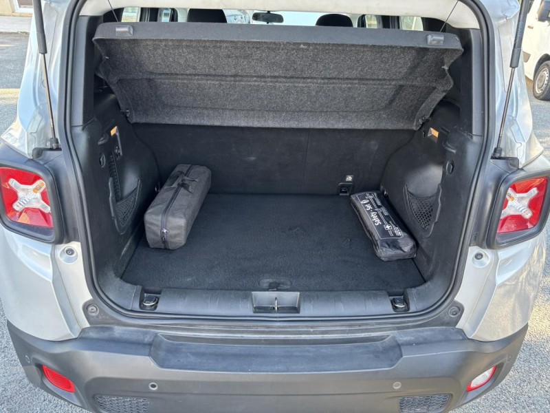 
								Jeep RENEGADE full									