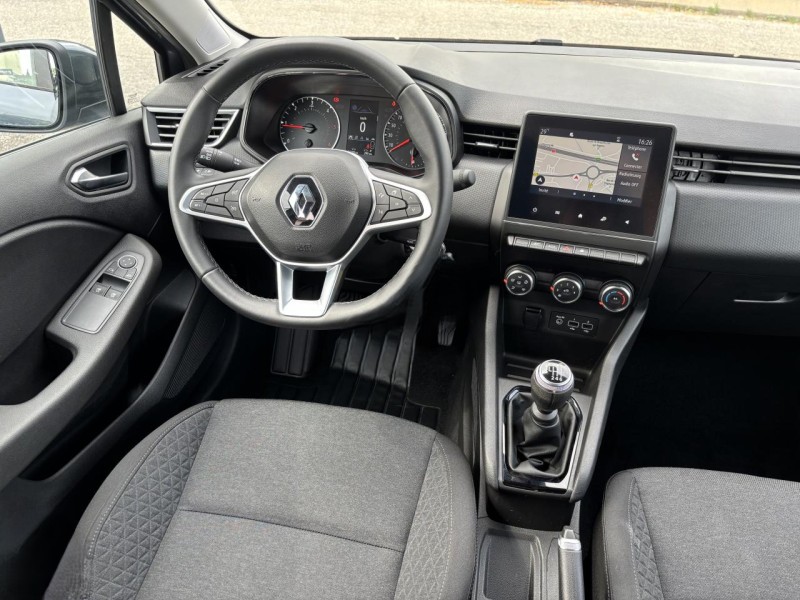 
								Renault Clio full									