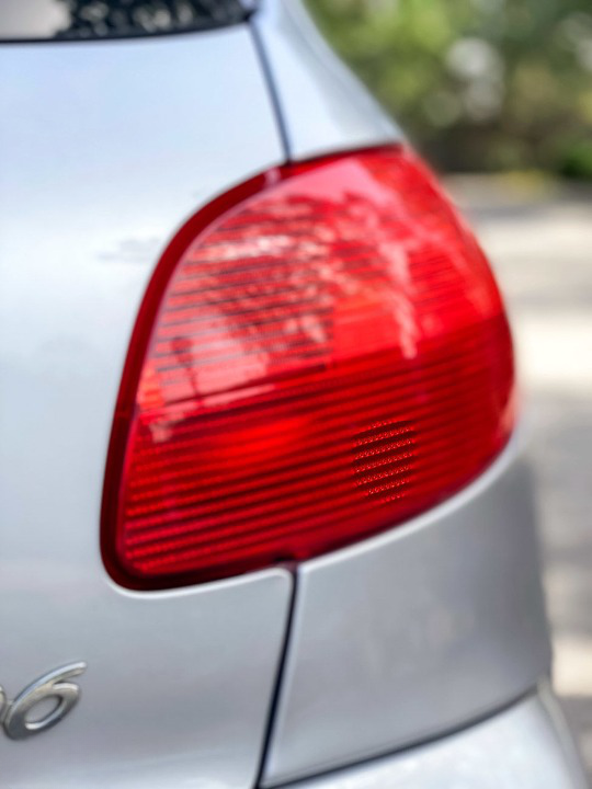 
								Peugeot 206 GT full									