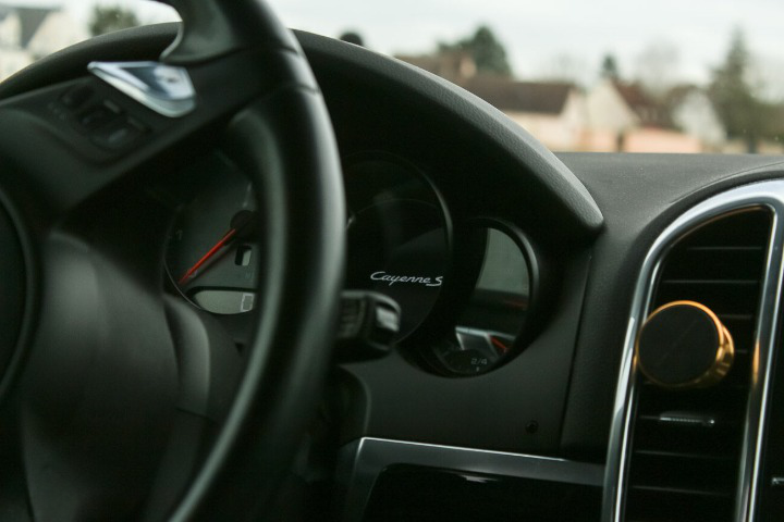 
								Porsche Cayenne S full									