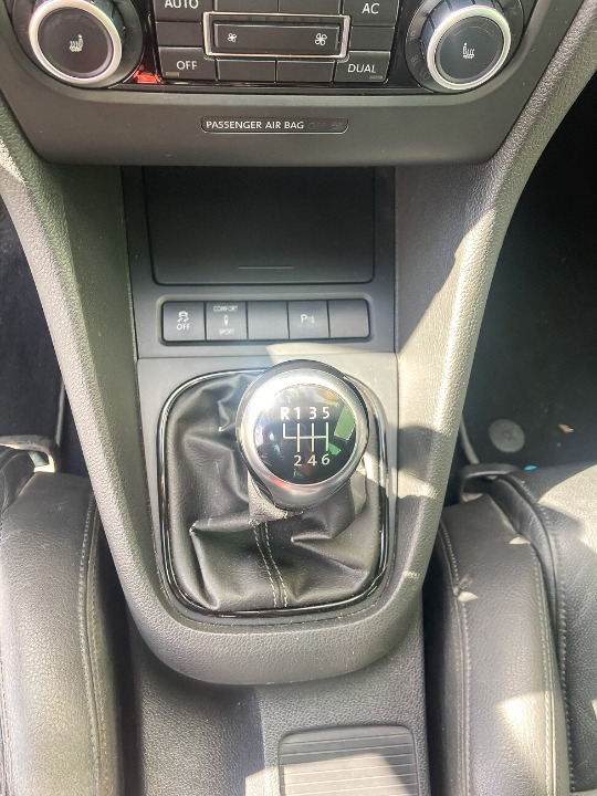 
								Volkswagen Golf 6R full									