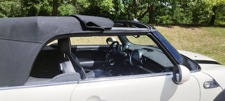 
								Mini Cooper S Cabriolet R5 full									