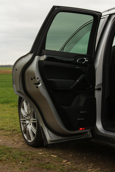 
								Porsche Cayenne S full									