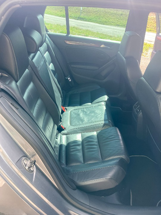 
								Volkswagen Golf 6R full									