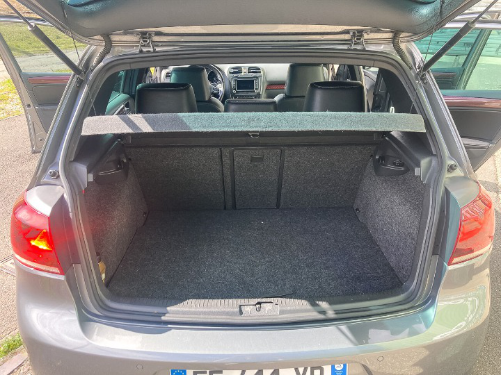 
								Volkswagen Golf 6R full									