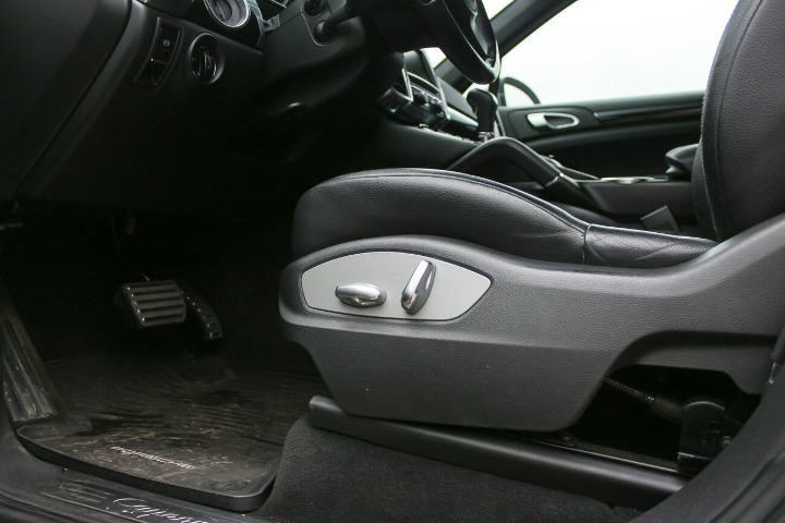 
								Porsche Cayenne S full									