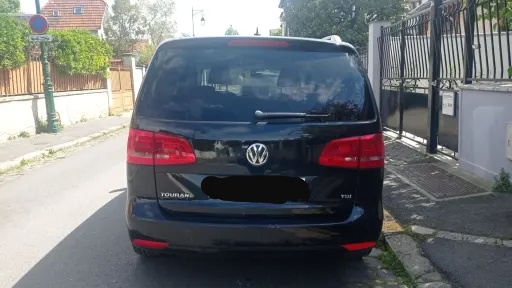 
								Volkswagen Touran full									