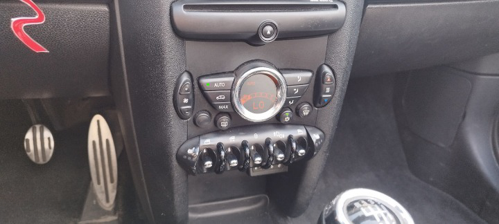 
								Mini Cooper S Cabriolet R5 full									