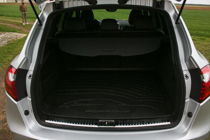 
								Porsche Cayenne S full									