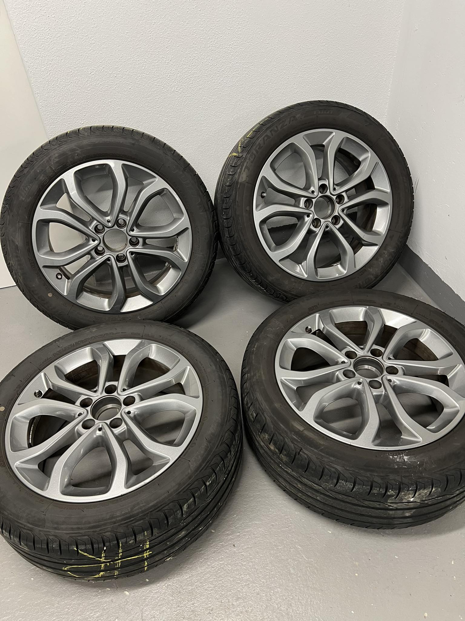 
								Mercedes-Benz c-class full									