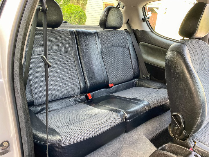
								Peugeot 206 GT full									