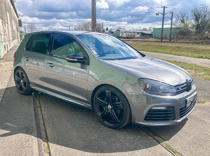 
								Volkswagen Golf 6R full									