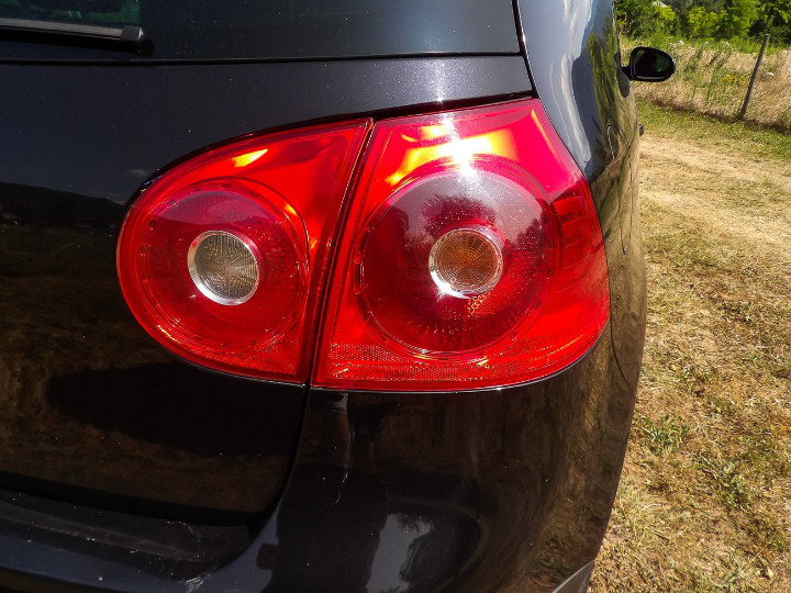 
								Volkswagen Golf 5 GTI full									
