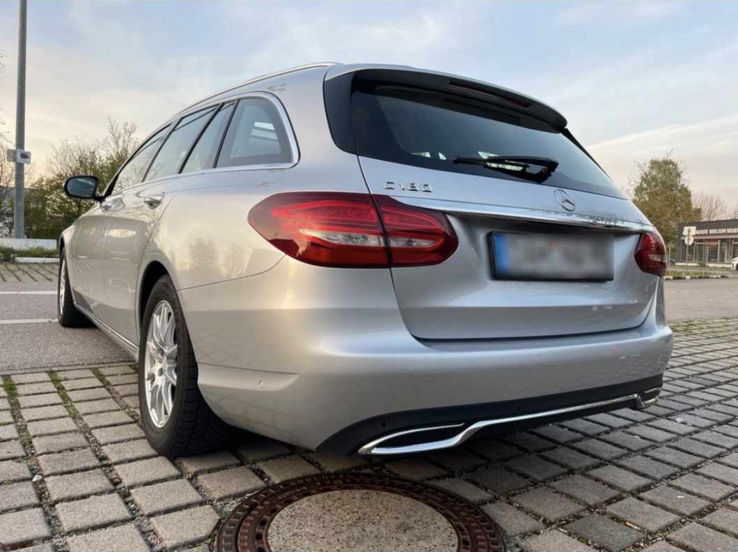 
								Mercedes-Benz c-class full									