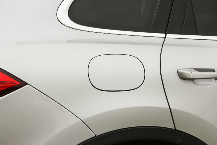 
								Porsche Cayenne S full									