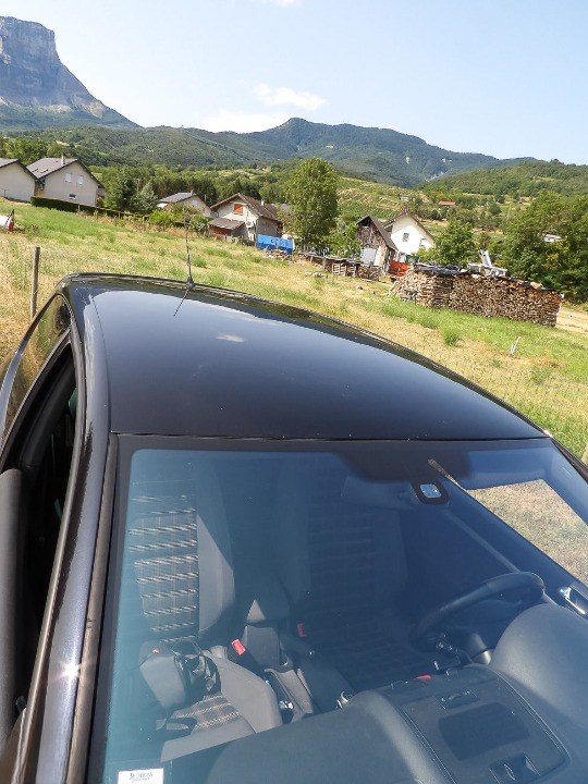 
								Volkswagen Golf 5 GTI full									