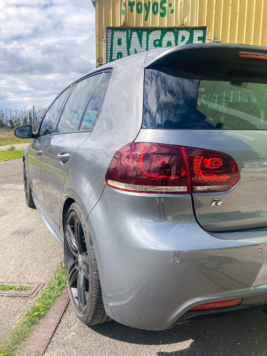 
								Volkswagen Golf 6R full									
