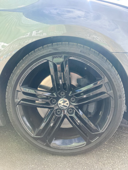 
								Volkswagen Golf 6R full									