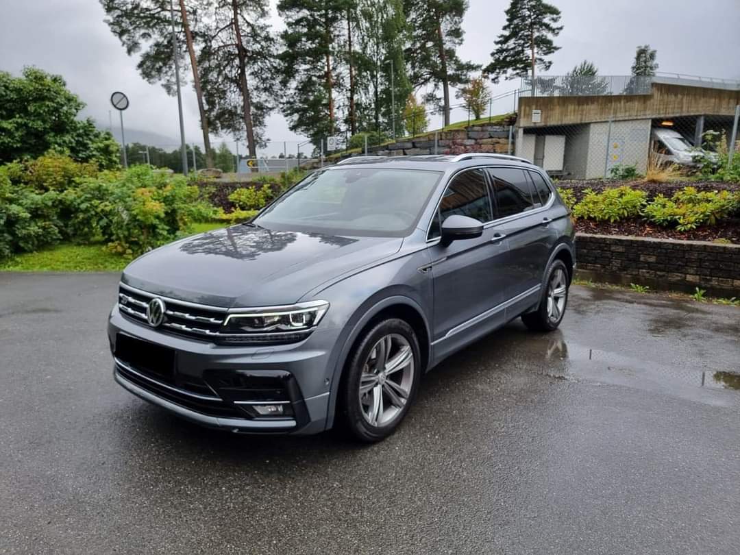
								Volkswagen Tiguan Allspace full									