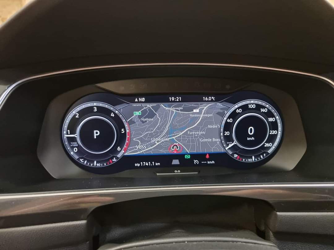 
								Volkswagen Tiguan Allspace full									