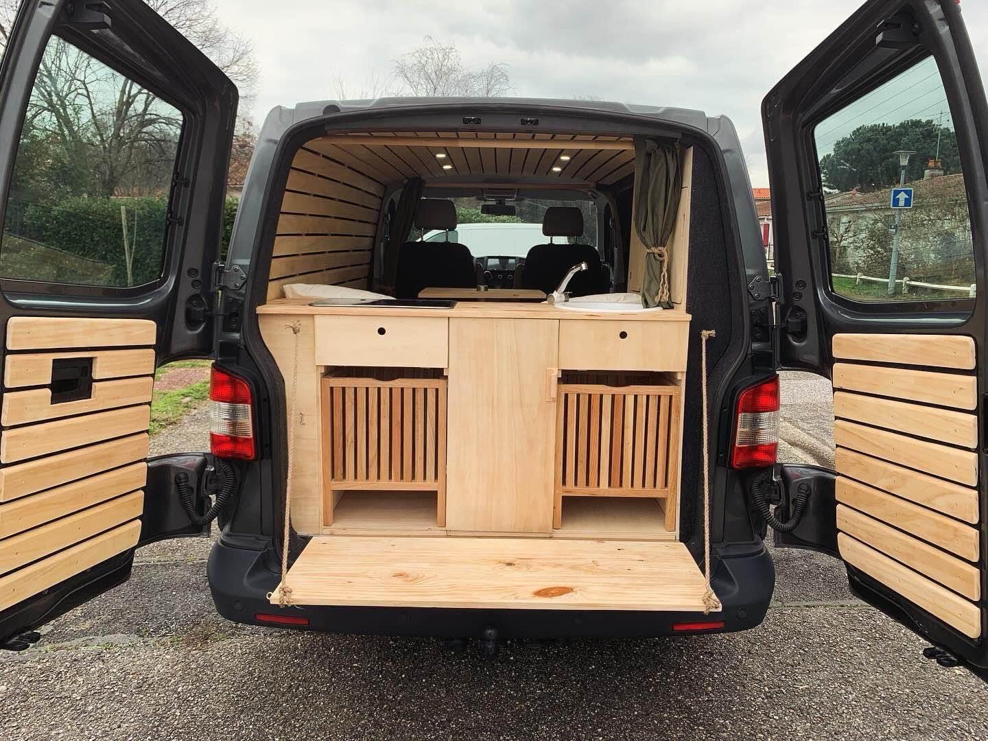
								VOLKSWAGEN T6 full									