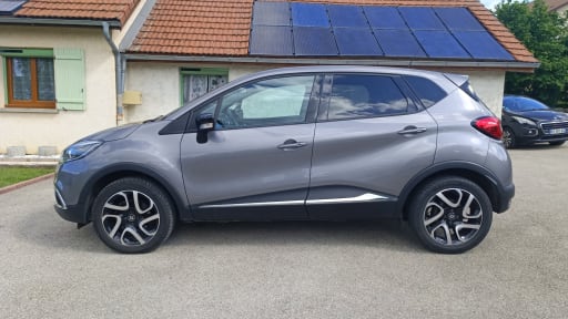 
								Renault Captur full									