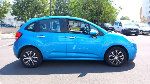 
								Citroën C3 full									