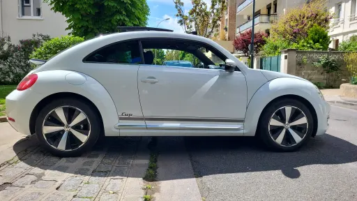 
								Volkswagen Coccinelle full									