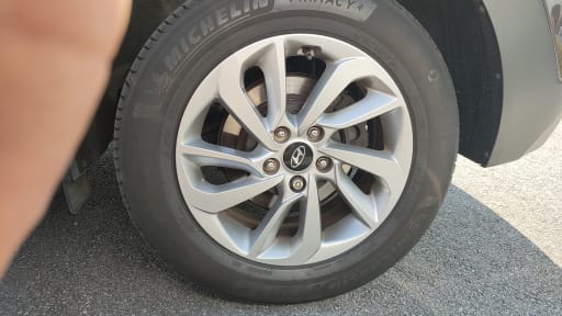 
								Hyundai Tucson full									