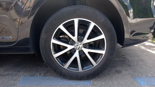 
								Volkswagen Touran full									