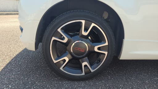 
								Fiat 500 full									
