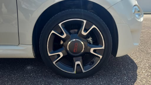 
								Fiat 500 full									