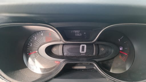 
								Renault Captur full									