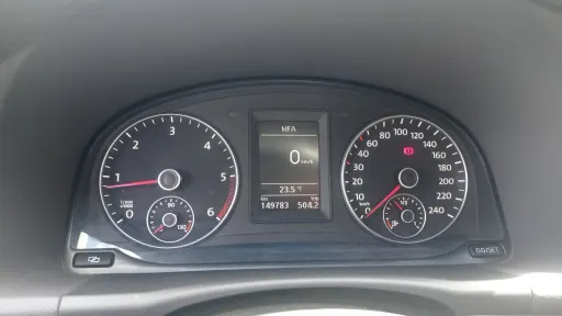 
								Volkswagen Touran full									