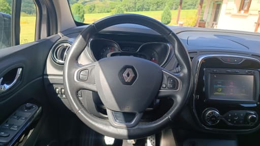 
								Renault Captur full									